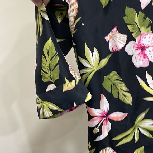 NWOT Silkland Hawaiian Button Down Blouse. Size 1X 18/20 plus 100% silk - Picture 5 of 9